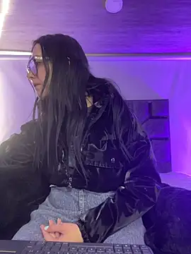 Isabella 21x online show from 8, 7, 2026