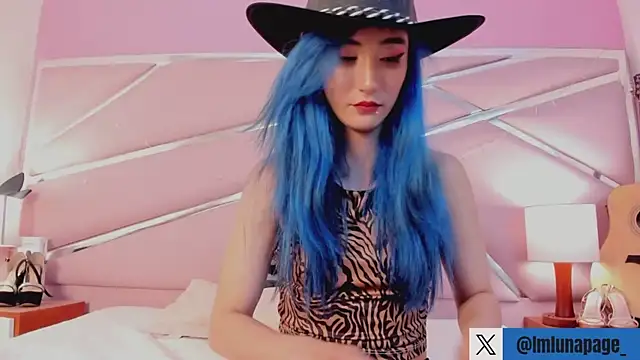 Lunapage online show from 10, 2, 2025