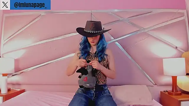 Lunapage online show from 26, 2, 2025