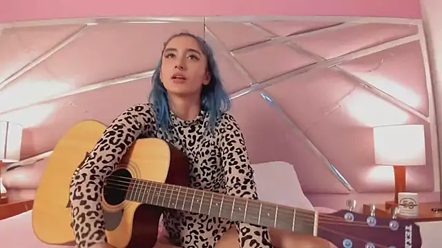 Lunapage online show from 21, 3, 2025