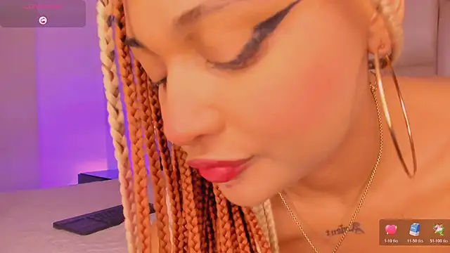  CurlyGirl  online show from 27, 11, 2025