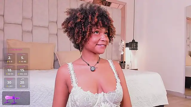  CurlyGirl  online show from 27, 7, 2026
