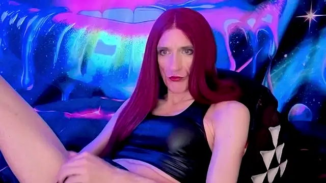 Snapshot of LuvNuk chatting on 15, 11, 2025 LuvNuk online show from 15, 11, 2025