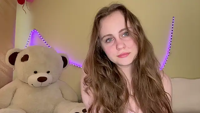 Sellya Houston online show from 4, 3, 2025