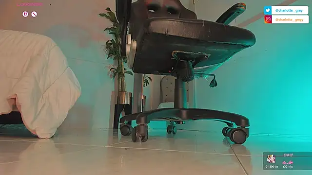 charlotte  grey online show from 27, 10, 2025