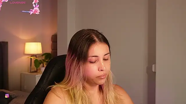 charlotte  grey online show from 31, 7, 2026