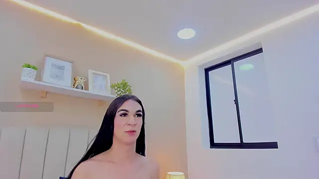 Mia thompson 19 online show from 7, 7, 2026