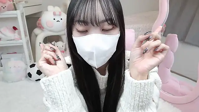 momo room online show from 29, 12, 2024