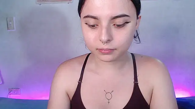 elizabethtaylorxxx online show from 18, 1, 2025