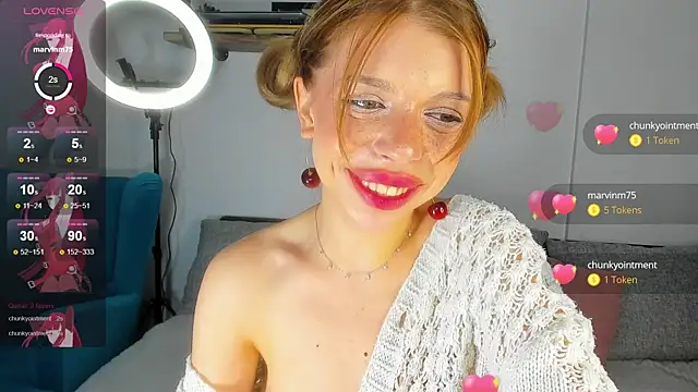 Snapshot of Hannah_Carr chatting on 2, 10, 2025 Hannah Carr online show from 2, 10, 2025