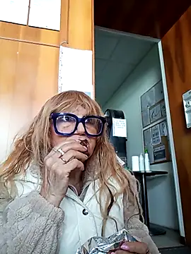 Snapshot of eva2023sexy chatting on 15, 2, 2025 eva2023sexy online show from 15, 2, 2025