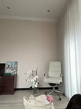 Hott Lolla online show from 29, 1, 2025