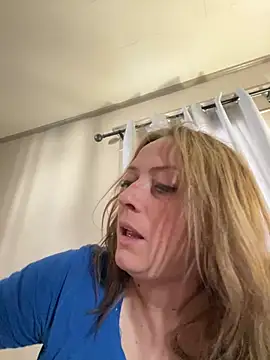 Snapshot of lezbean24 chatting on 10, 2, 2026 lezbean24 online show from 10, 2, 2026