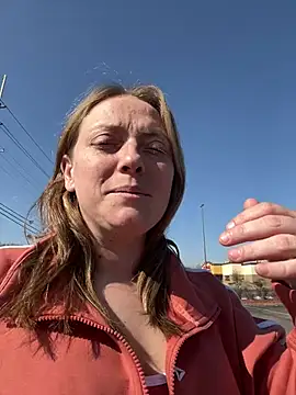 Snapshot of lezbean24 chatting on 13, 2, 2026 lezbean24 online show from 13, 2, 2026