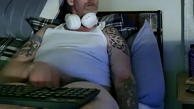 bird-b-n-tha-clouds online show from 12, 4, 2026
