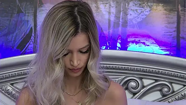 IvySamek online show from 8, 7, 2026