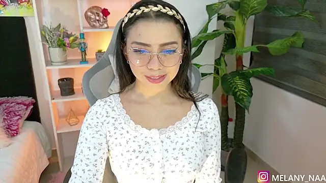 melany naa online show from 26, 9, 2025