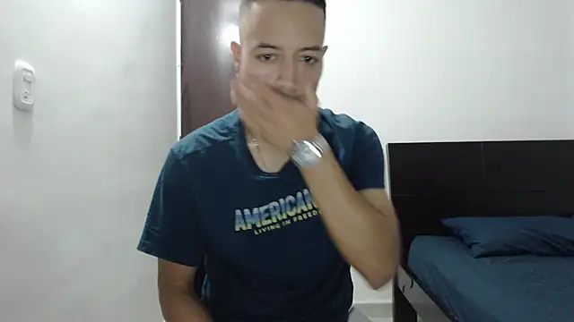 Snapshot of dimitriquiet05 chatting on 23, 12, 2024 dimitriquiet05 online show from 23, 12, 2024