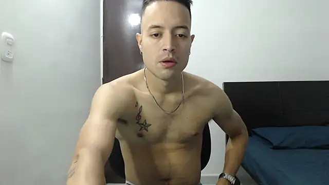 Snapshot of dimitriquiet05 chatting on 26, 12, 2024 dimitriquiet05 online show from 26, 12, 2024