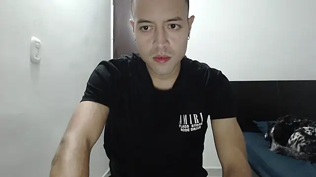 Snapshot of dimitriquiet05 chatting on 7, 1, 2025 dimitriquiet05 online show from 7, 1, 2025