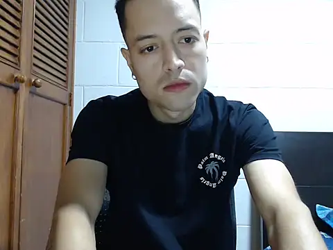 Snapshot of dimitriquiet05 chatting on 13, 2, 2026 dimitriquiet05 online show from 13, 2, 2026