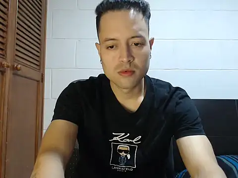 Snapshot of dimitriquiet05 chatting on 11, 4, 2026 dimitriquiet05 online show from 11, 4, 2026