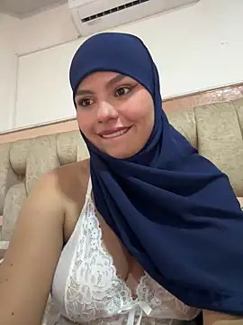 lalilamassu1 online show from 4, 3, 2025