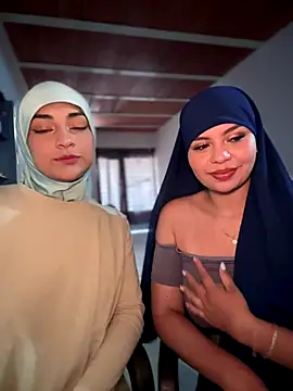 lalilamassu1 online show from 18, 9, 2025