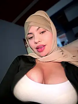 lalilamassu1 online show from 18, 1, 2026