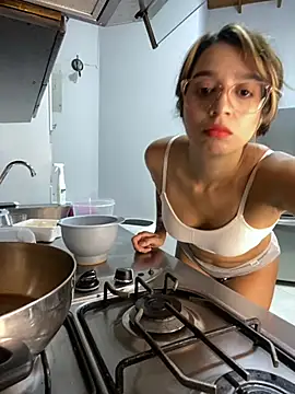 ArianaWolff online show from 20, 6, 2026