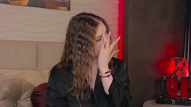 ChloeMarsch online show from 25, 1, 2025