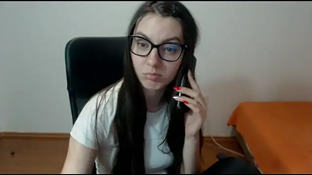 Snapshot of CuteJollie4U chatting on 8, 2, 2025 CuteJollie4U online show from 8, 2, 2025