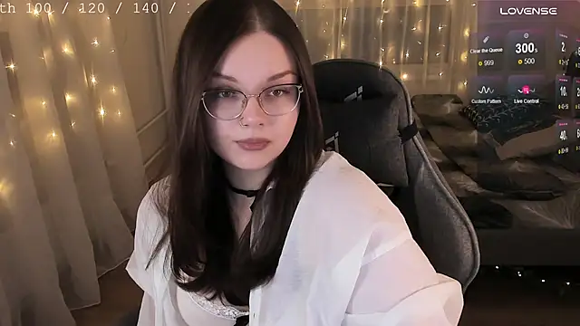 Snapshot of EvaBae chatting on 3, 12, 2025 EvaBae online show from 3, 12, 2025