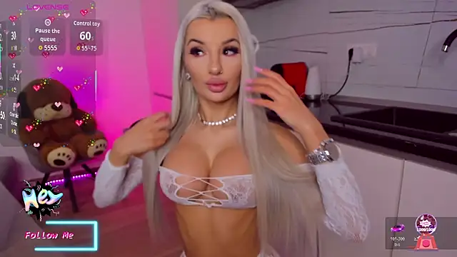 Snapshot of CelyneMay chatting on 15, 1, 2026 CelyneMay online show from 15, 1, 2026