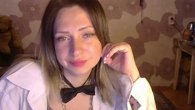 Queen Daenerys online show from 13, 9, 2025