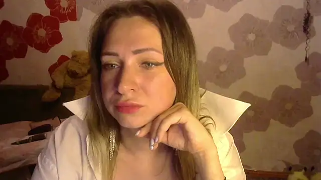 Queen Daenerys online show from 15, 9, 2025