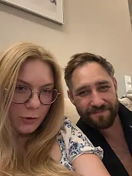 Snapshot of Curvyloveandhim chatting on 28, 7, 2026 Curvyloveandhim online show from 28, 7, 2026