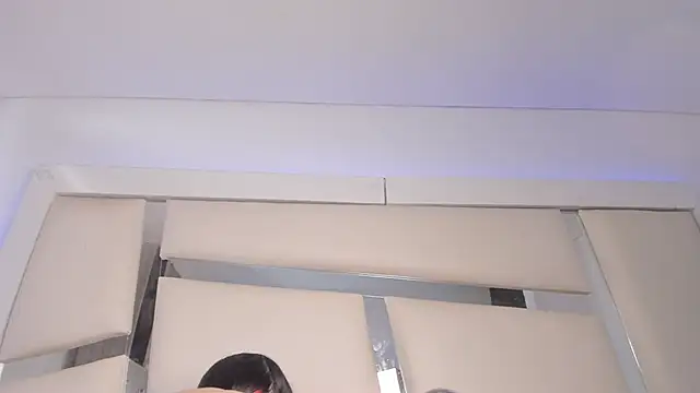 Snapshot of chrystal_js chatting on 20, 2, 2025 chrystal js online show from 20, 2, 2025