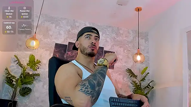 Snapshot of Nate_franco chatting on 25, 7, 2026 Nate franco online show from 25, 7, 2026