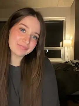nerdynina online show from 3, 5, 2026