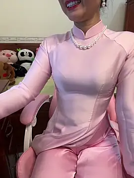    Erin    online show from 28, 4, 2026