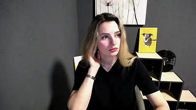 lady olivia  online show from 4, 5, 2026
