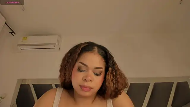 Samanntha Rose online show from 30, 10, 2025