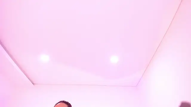 Alisson zambrano online show from 25, 6, 2026