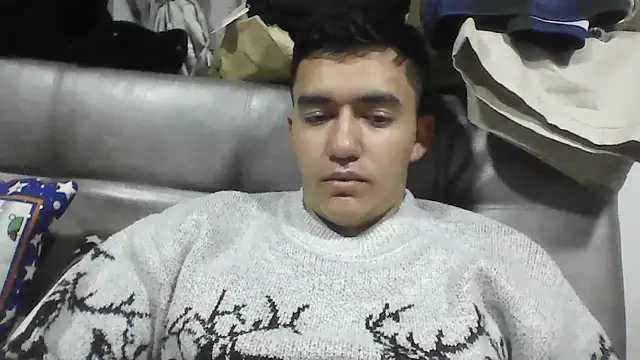 Snapshot of Estebitan_vm chatting on 22, 12, 2025 Estebitan vm online show from 22, 12, 2025