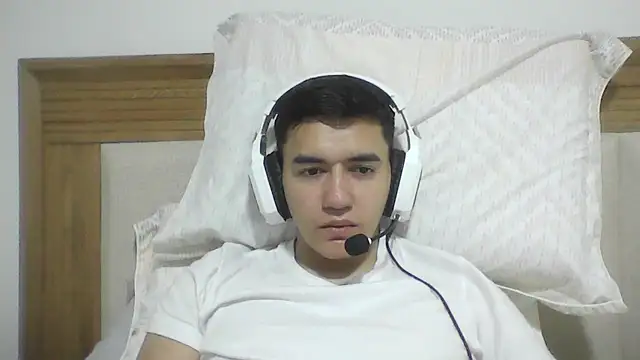 Snapshot of Estebitan_vm chatting on 30, 3, 2026 Estebitan vm online show from 30, 3, 2026