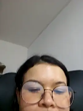 azumiichan online show from 6, 2, 2026