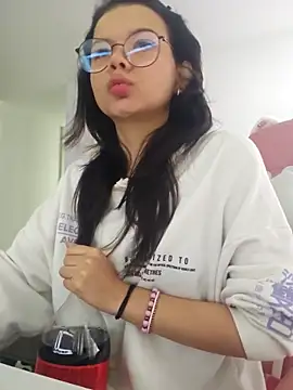azumiichan online show from 2, 5, 2026