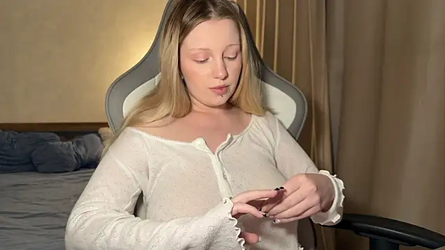 x ivy x online show from 15, 9, 2025