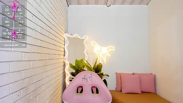 Chiara tay online show from 5, 2, 2025